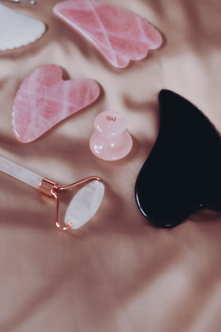 Gua Sha ou Face Roller – Quel est le meilleur choix pour vous ?