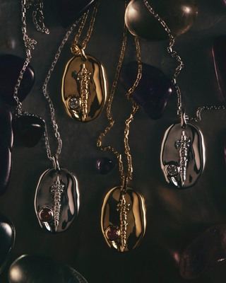 Naissance de la Sacred Energy Collection : Quand l’amitié devient alchimie