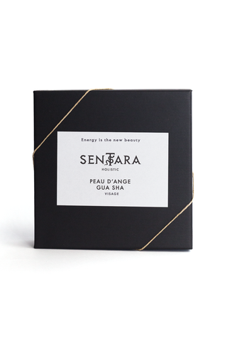 Gua Sha peau d'ange visage dans sa boîte cadeau Sentara Holistic